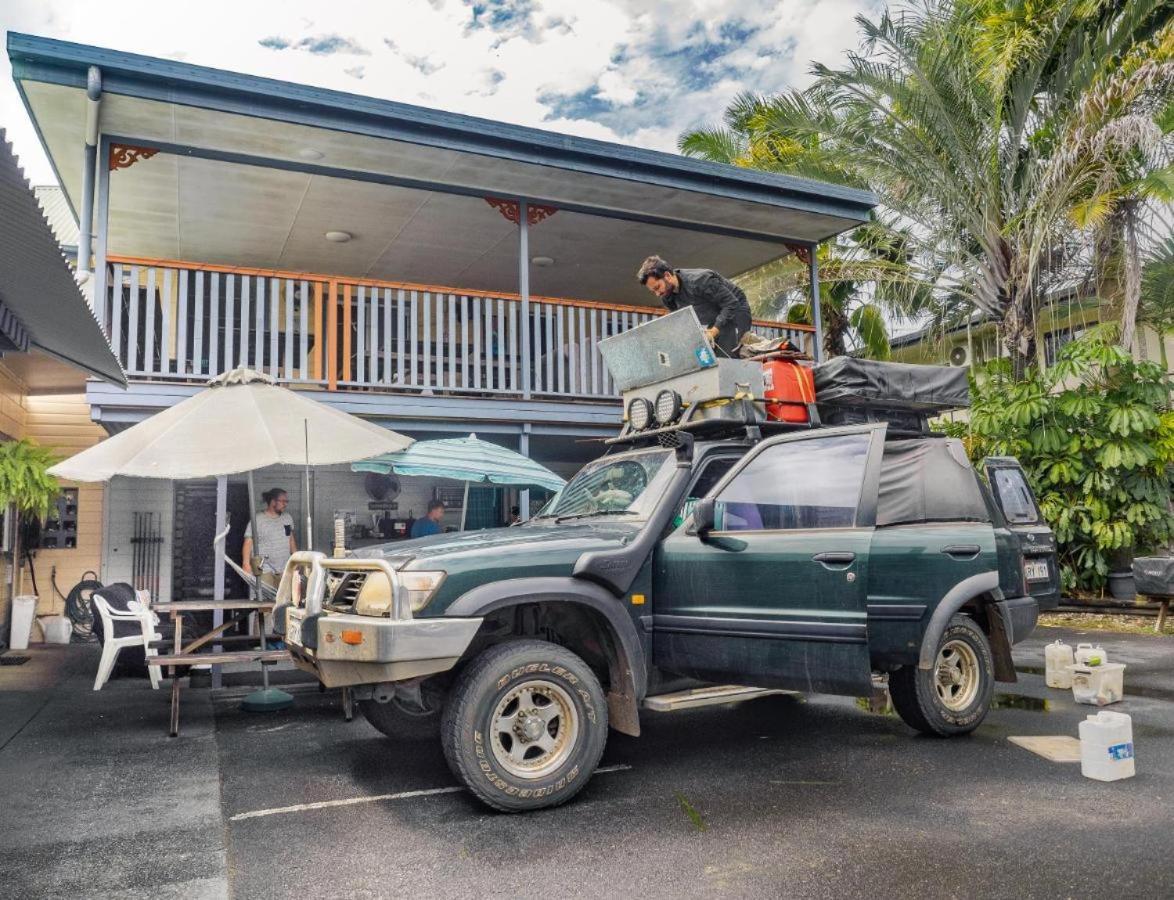 Hostel Castaways Backpackers Cairns Exterior foto