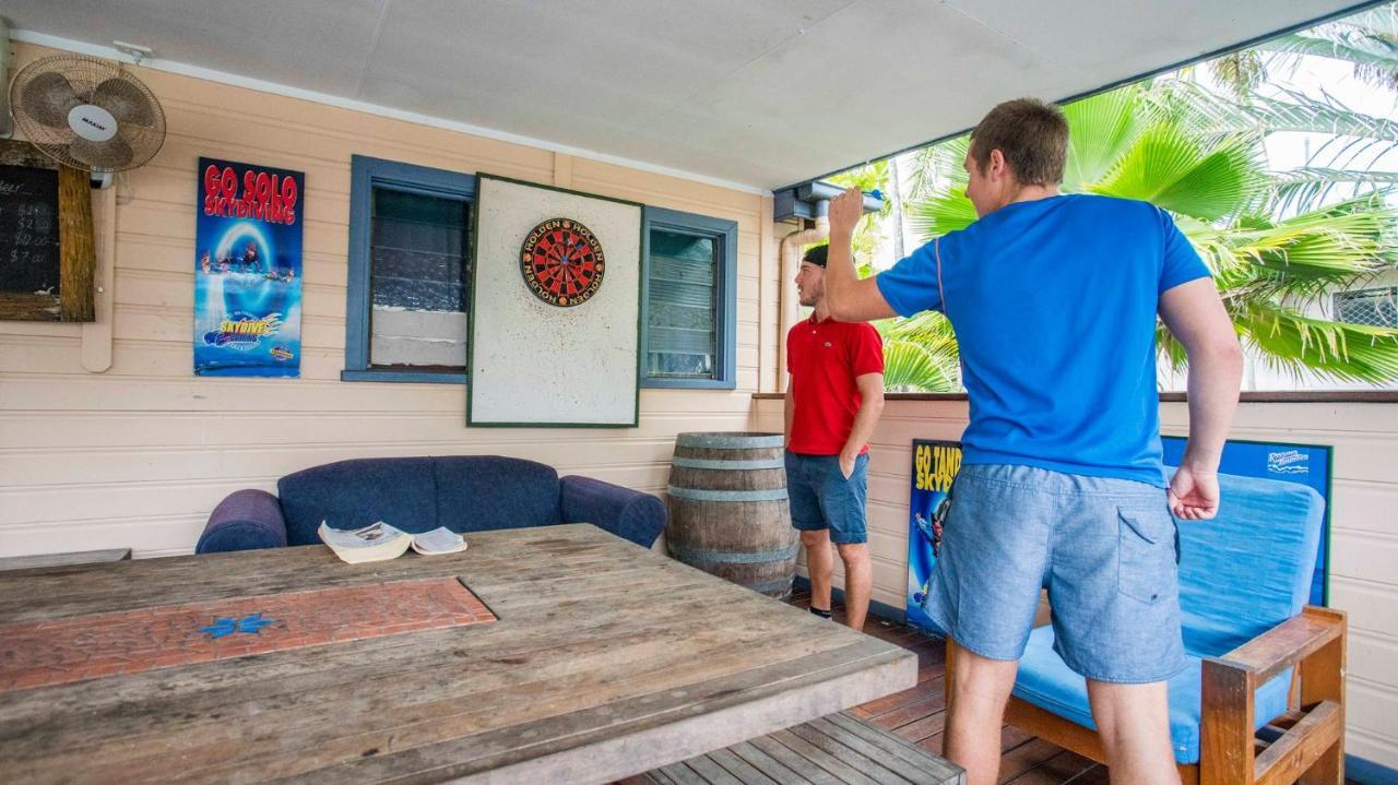 Hostel Castaways Backpackers Cairns Exterior foto