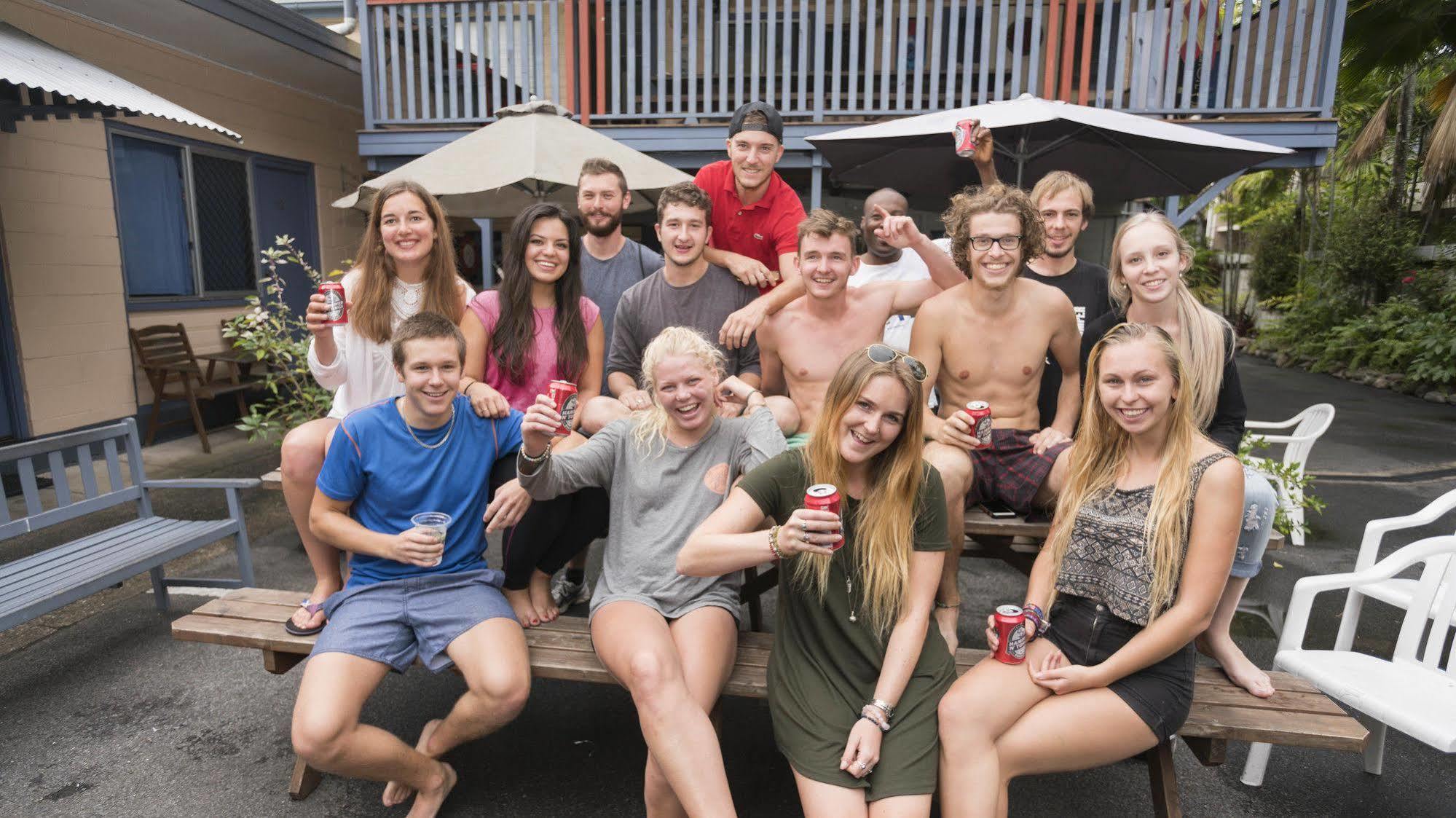 Hostel Castaways Backpackers Cairns Exterior foto