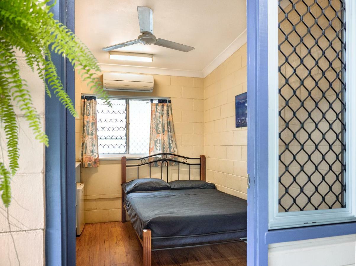 Hostel Castaways Backpackers Cairns Exterior foto
